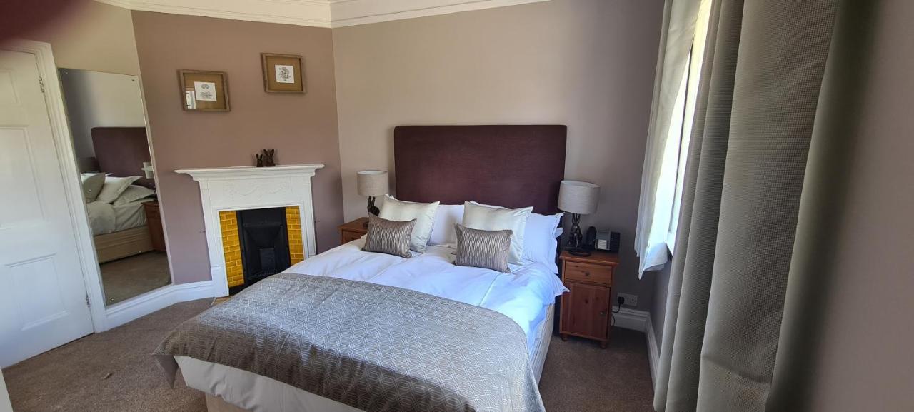 Prested Hall Braintree Bagian luar foto