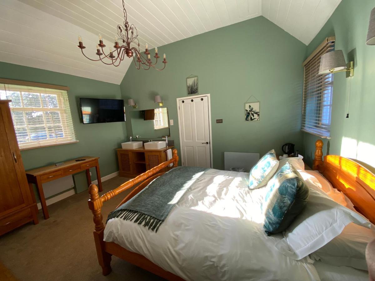 Prested Hall Braintree Bagian luar foto