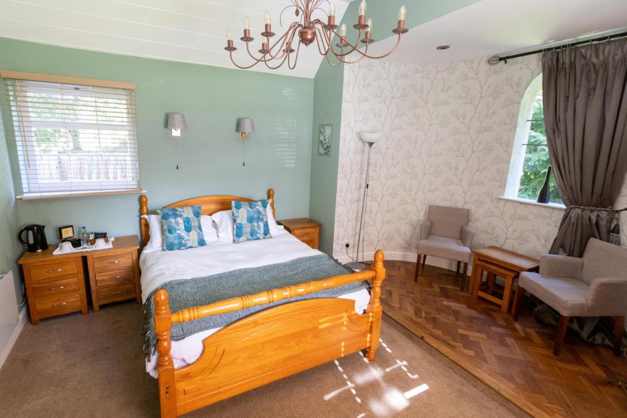 Prested Hall Braintree Bagian luar foto