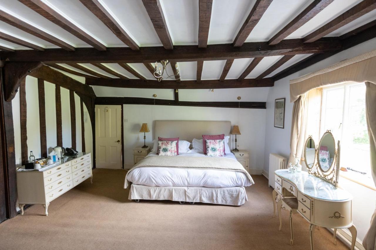 Prested Hall Braintree Bagian luar foto