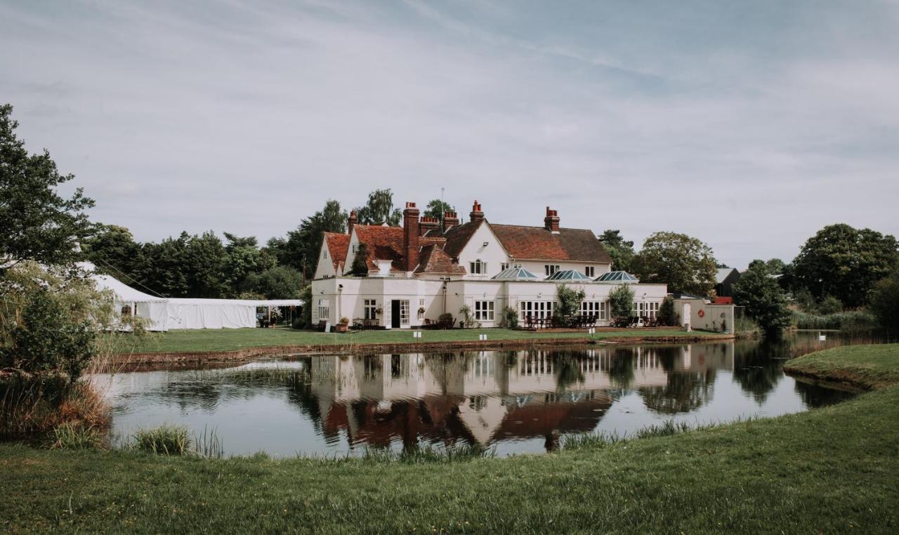 Prested Hall Braintree Bagian luar foto